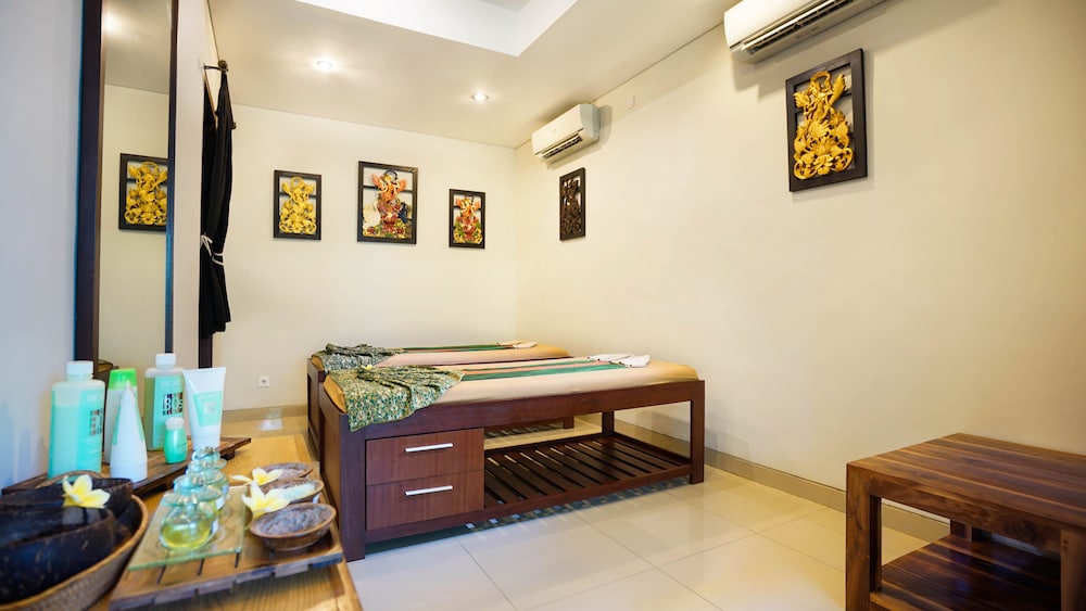 SAMAJA BEACHSIDE VILLAS 24/76
