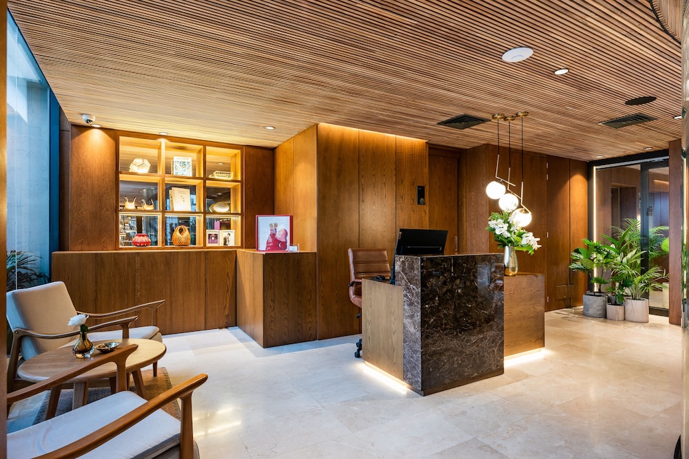 Elcielo Hotel and Restaurant 9/56