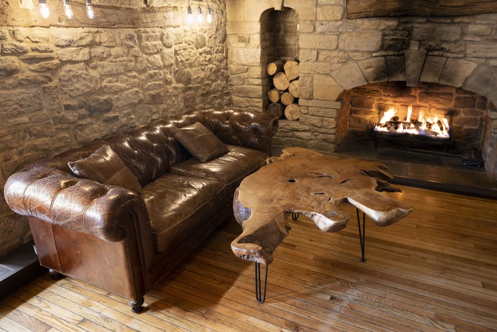 Derwent Manor Boutique Hotel 15/43