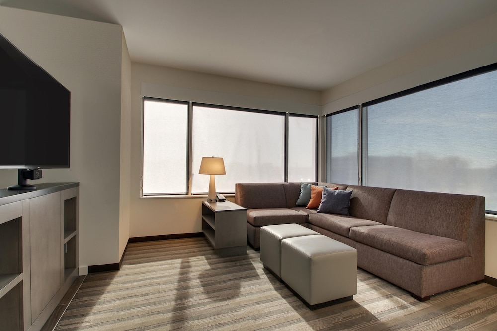 Hyatt House Oak Brook 41/64