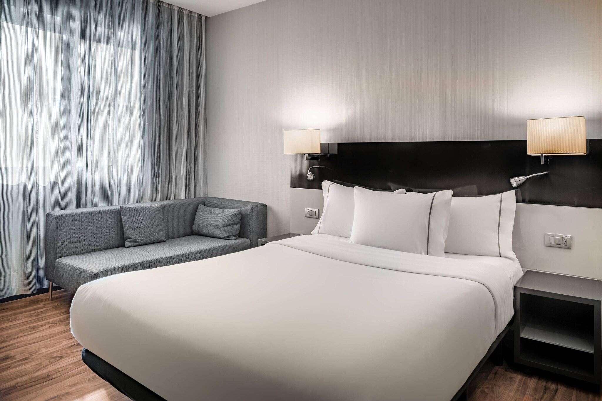 Room, Queen Bed