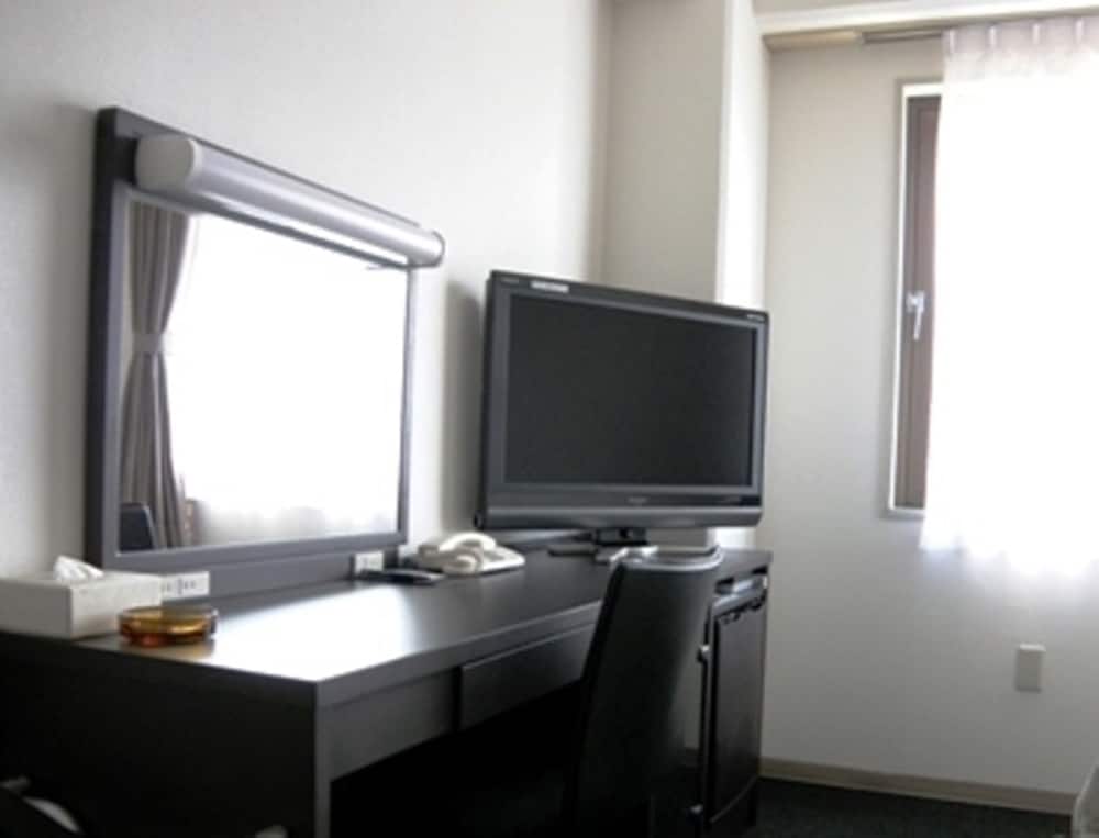 KURAYOSHI CITY HOTEL 53/58