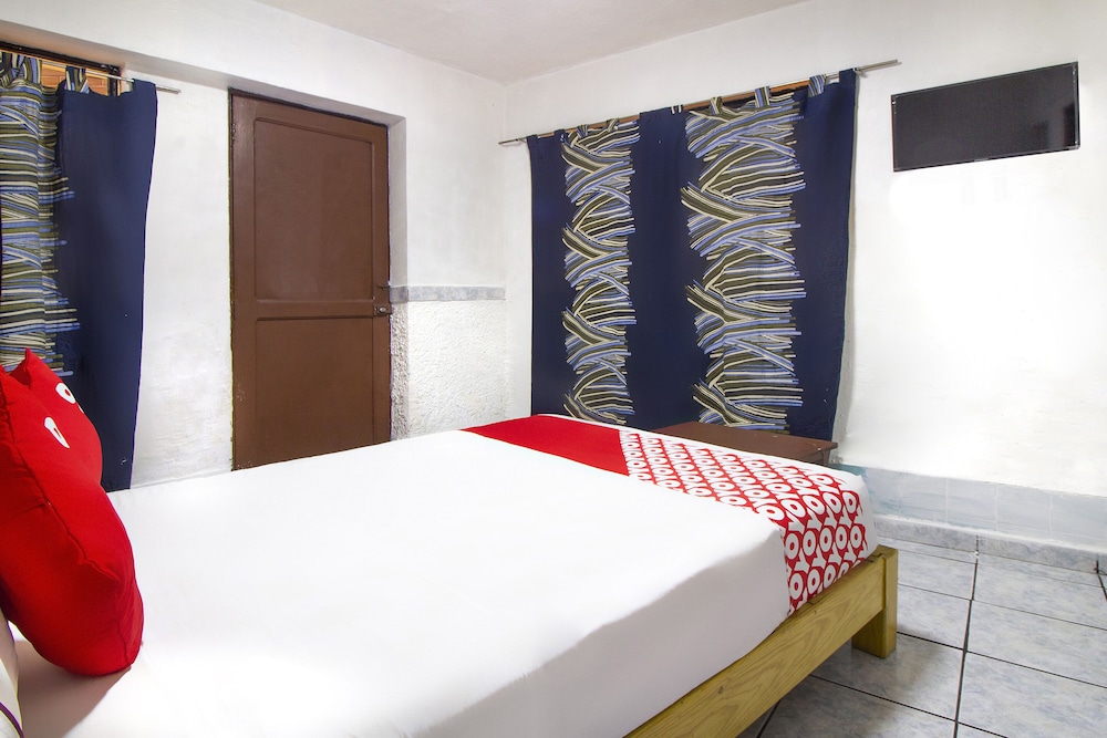 OYO Hotel Brazil, Guadalajara, Estadio Jalisco 18/31