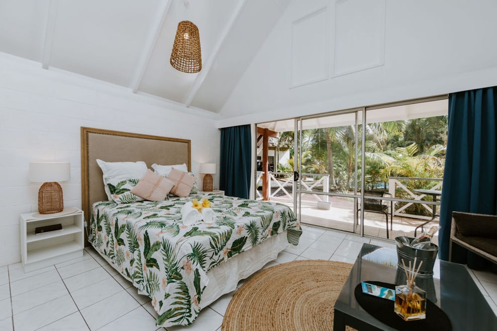 VILLA, QUEEN BED, GARDEN VIEW