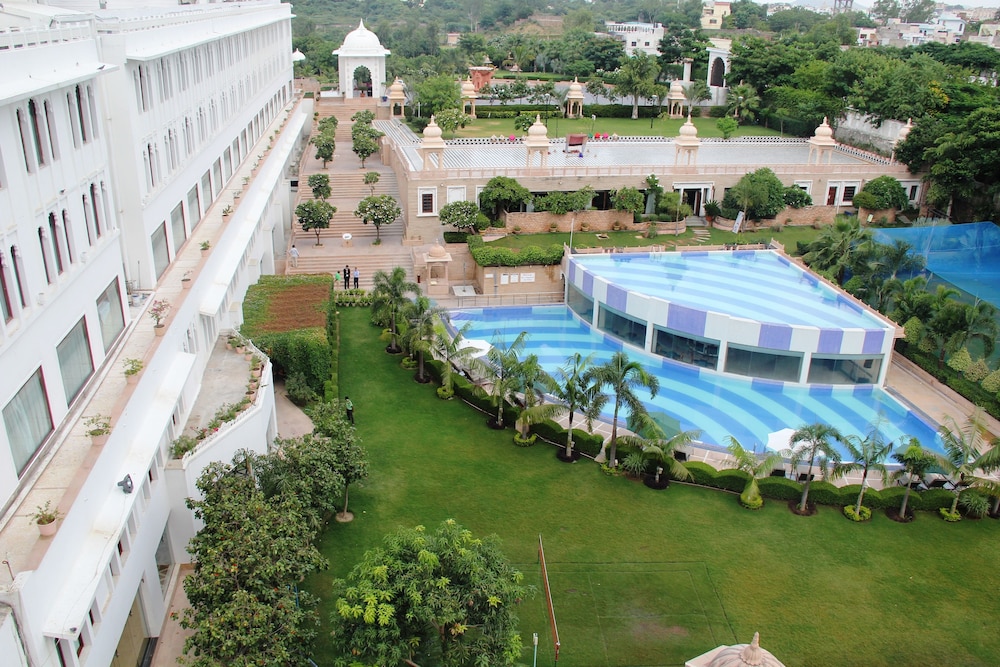 Radisson Blu Udaipur Palace Resort And Spa 7/74