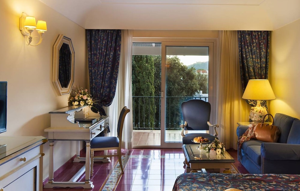 Excelsior Belvedere Hotel & Spa 34/50