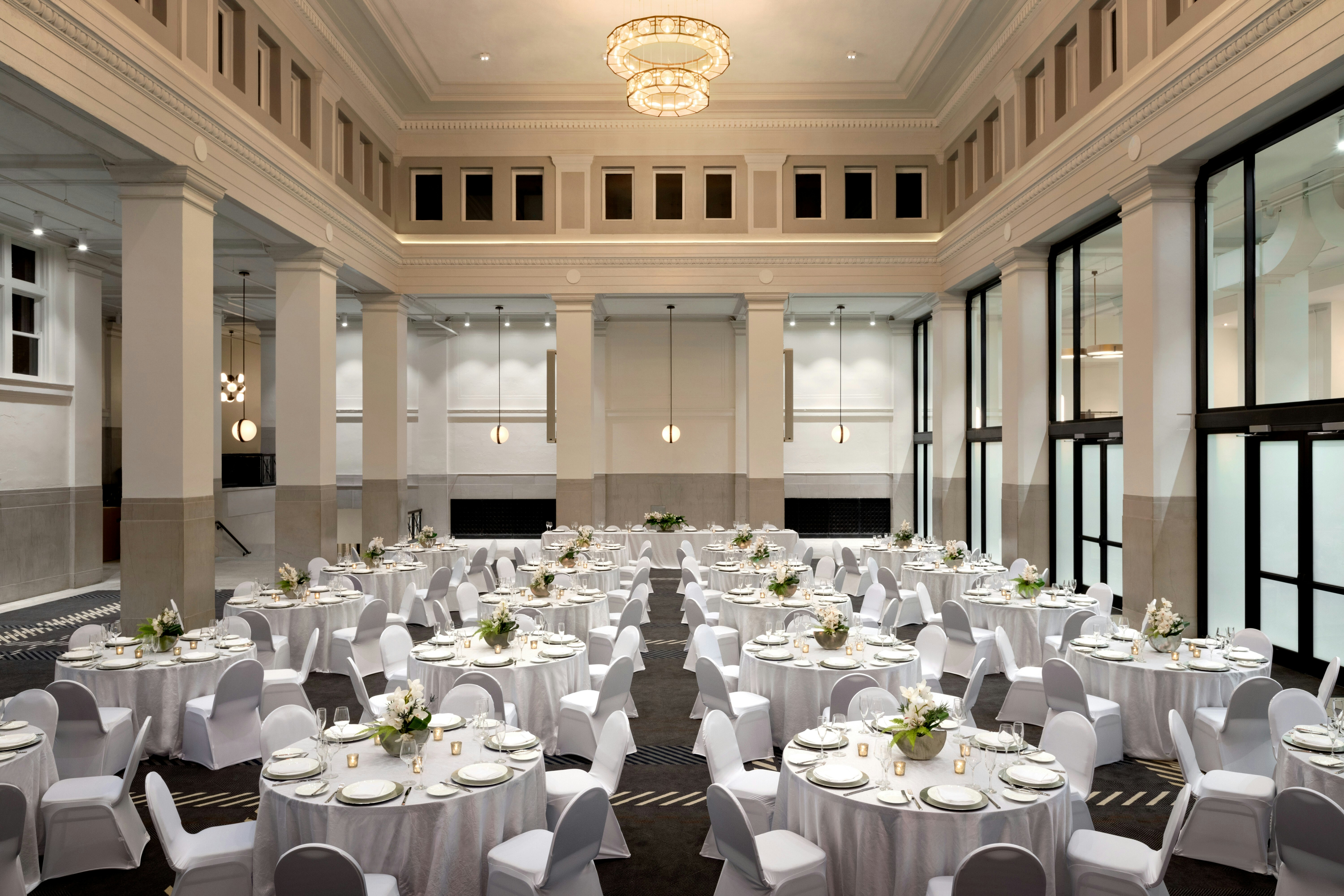 The Central Station Memphis, Curio Collection by Hilton 30/36