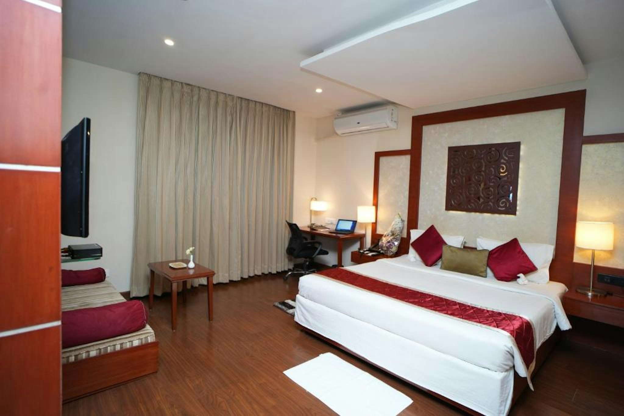 The Altruist Business Hotel 10/27