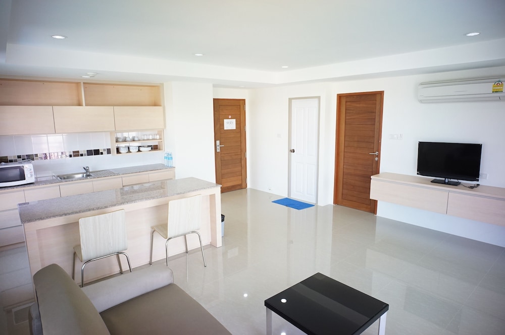 The Precious Apartment 48/66