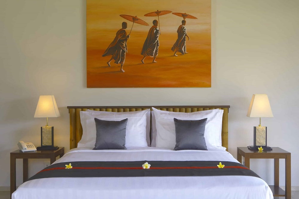 Siddhartha Ocean Front Resort Spa 17/50