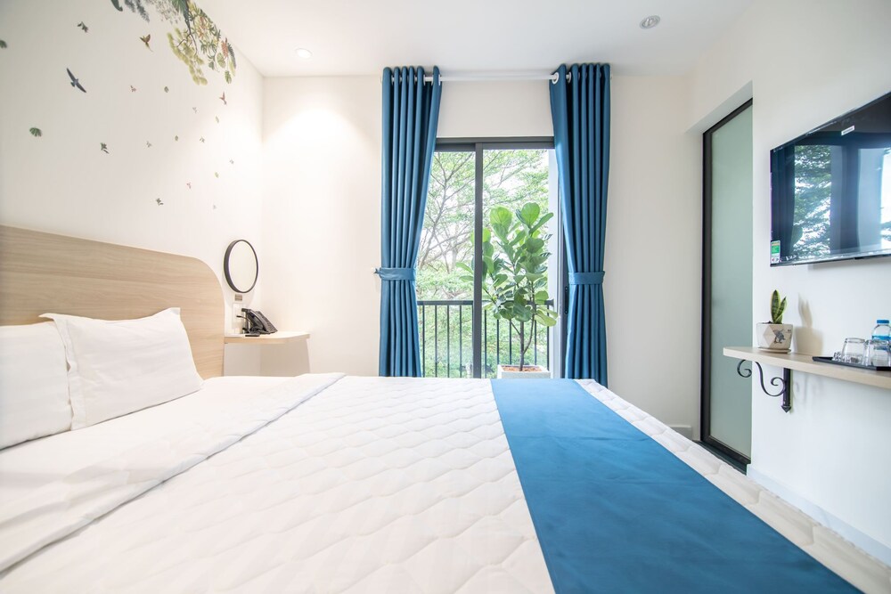 Suite, King Bed