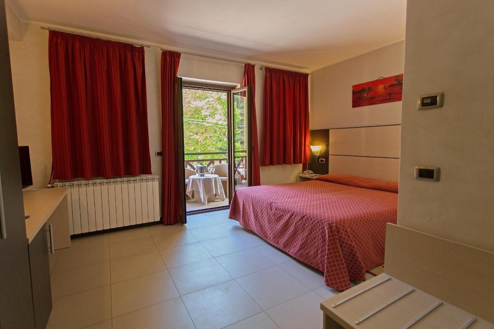 ALBERGO DELLA POSTA 12/53