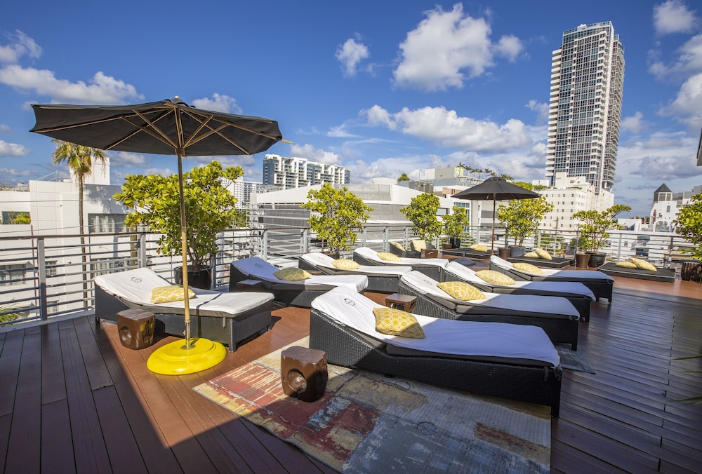 Riviera Suites South Beach 37/65