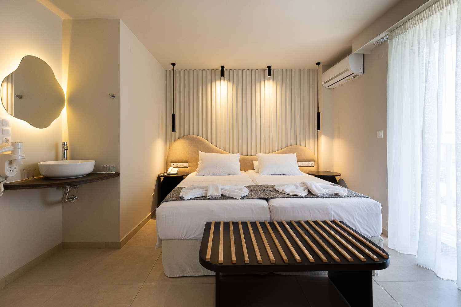 غرفة عائلية بإطلالة على المسبح بغرفتي نوم، Alia Beach Hotel Adults only 18+ 2/2