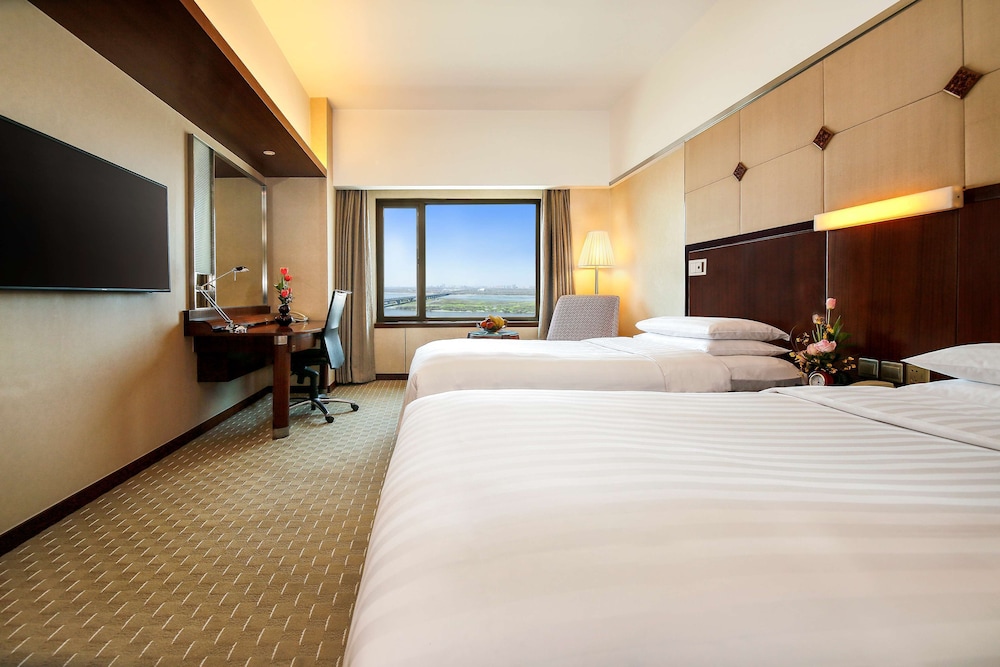Shangri La Harbin 17/69