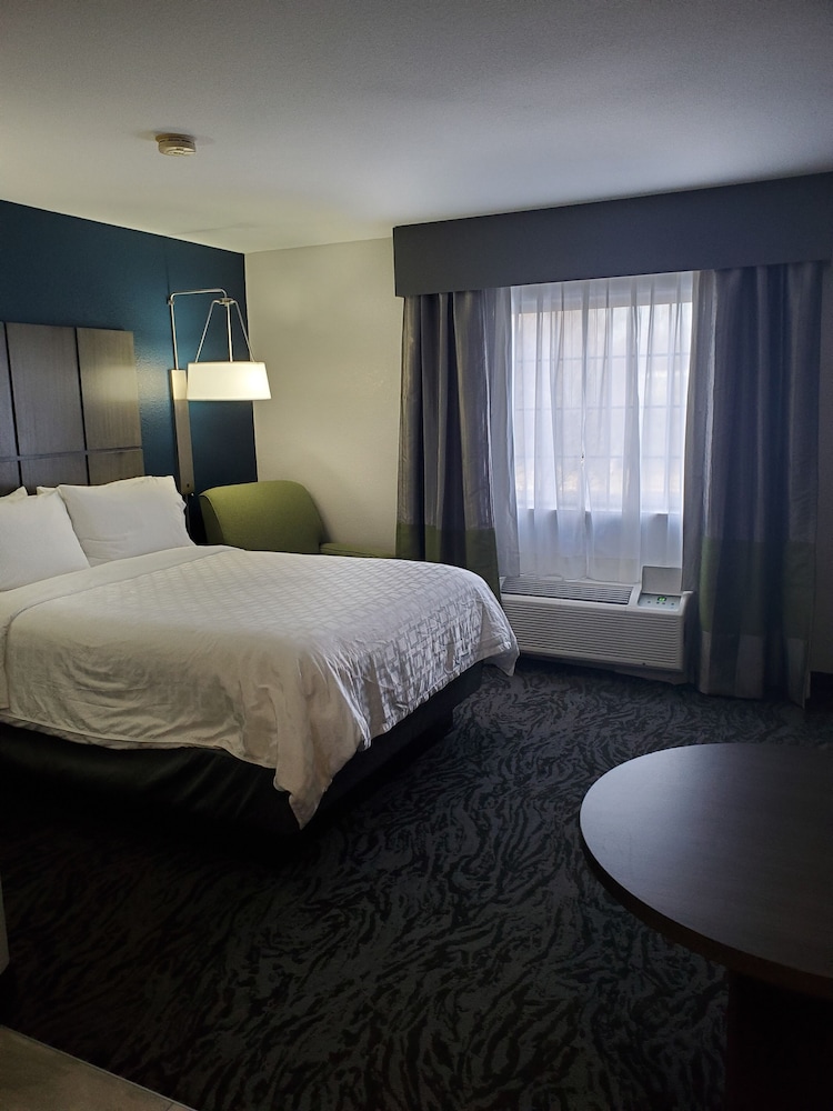 Candlewood Suites Knoxville Airport-Alcoa 11/73