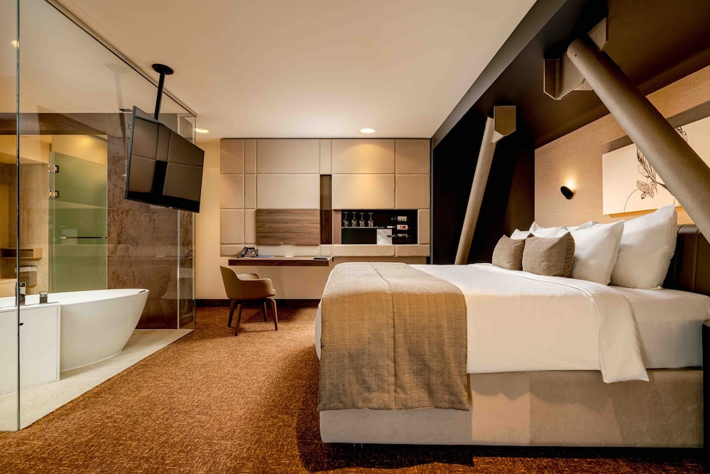 Lifestyle, Suite
