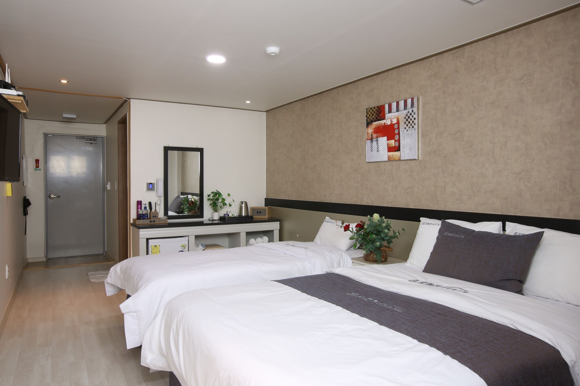 PREMIUM, TWIN BEDS