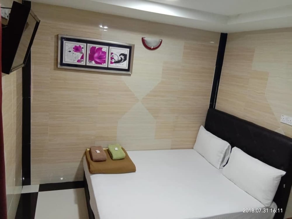 New Wave Shah Alam Hotel 12/47