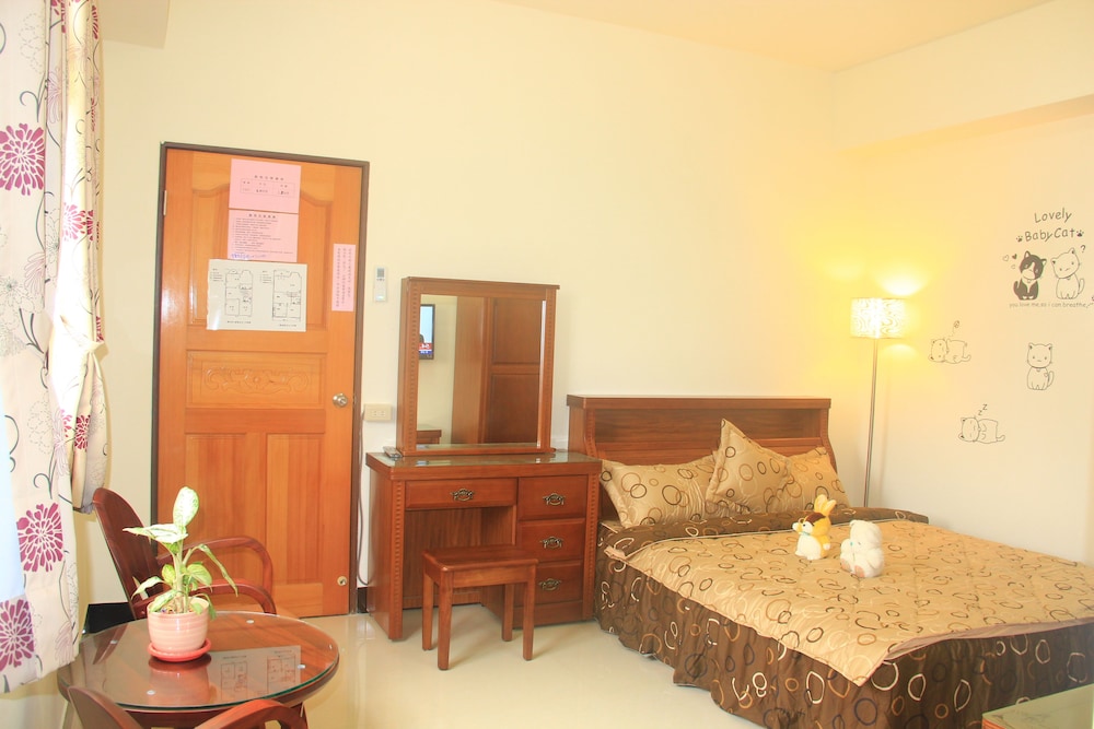 Shang Her Yuan Bed And Breakfast 24/32