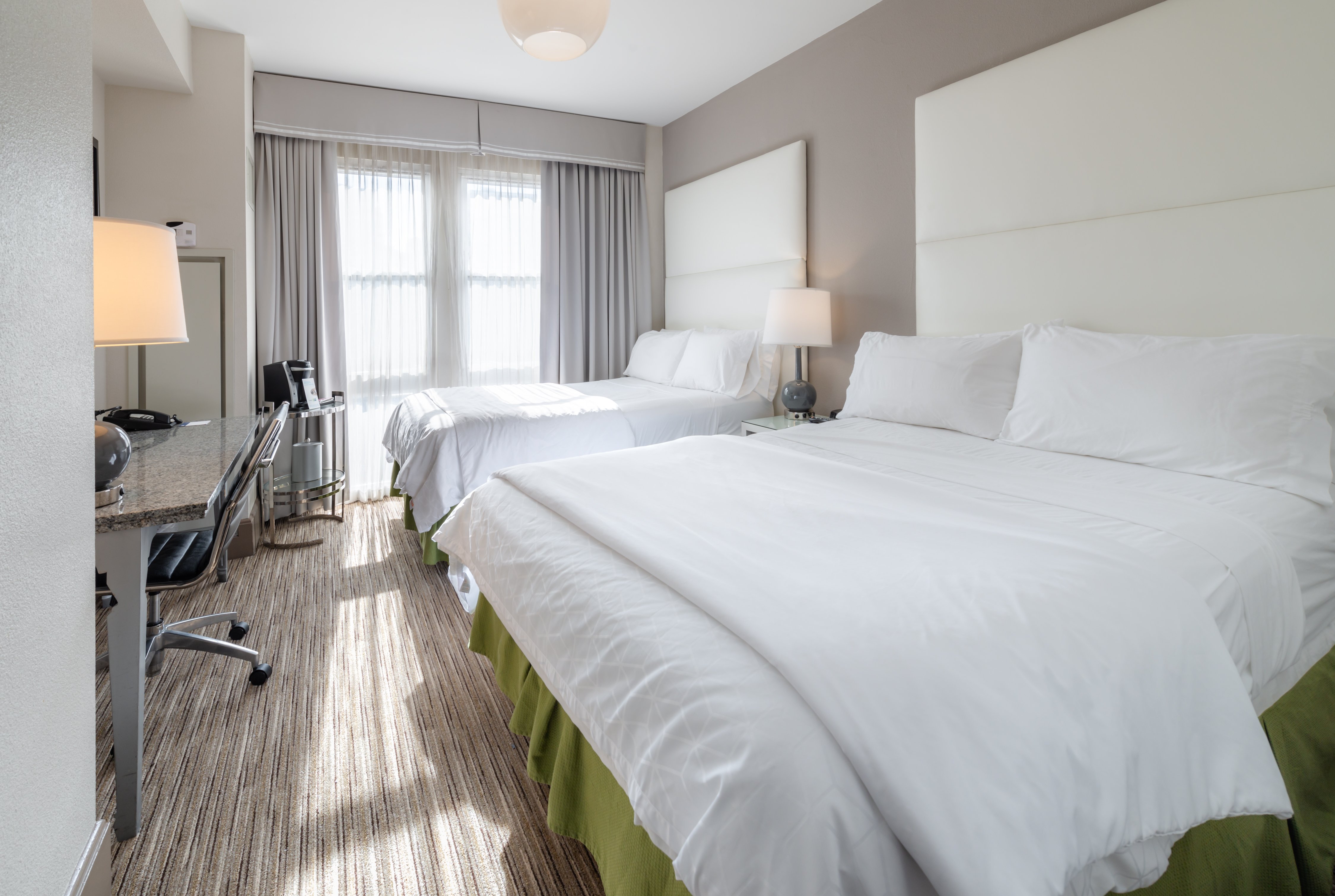 Holiday Inn Express Chicago - Magnificent Mile 18/37