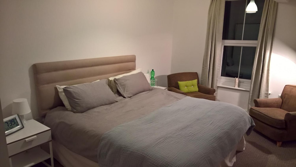 Regent Serviced Suites 4/26