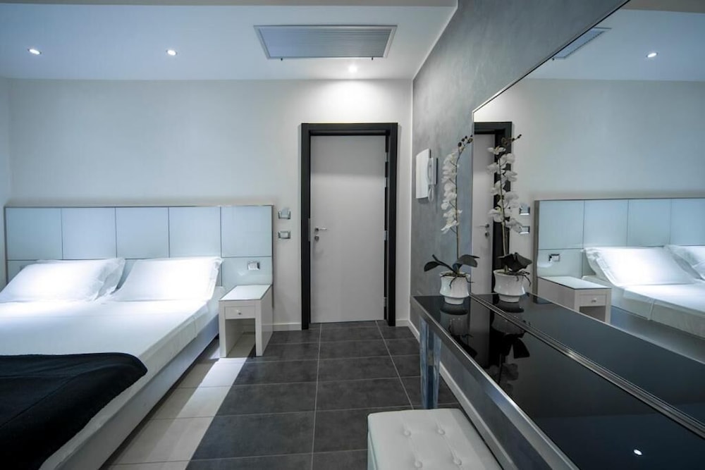 Atmosphere Suite Hotel 25/56