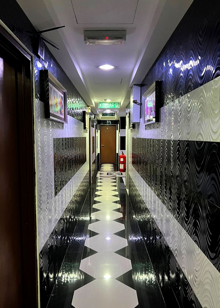 Kota Damansara Boutique Hotel 27/30