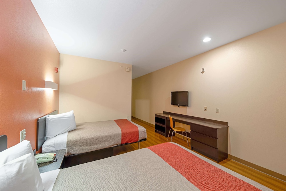Motel6 Rhome, TX 17/43