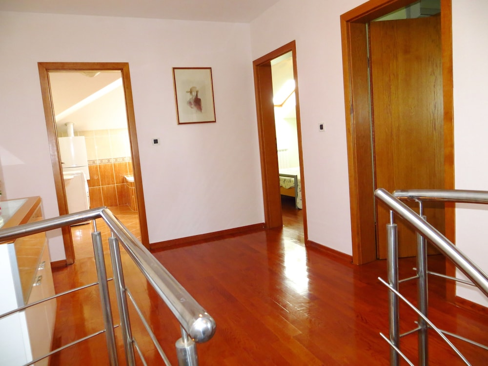 Villa Roses Apartments & Wellness 6/50