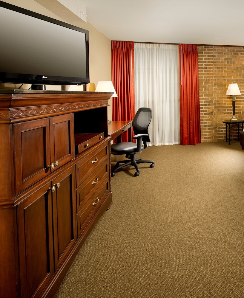 Hotel Lotus Kansas City Merriam 56/64
