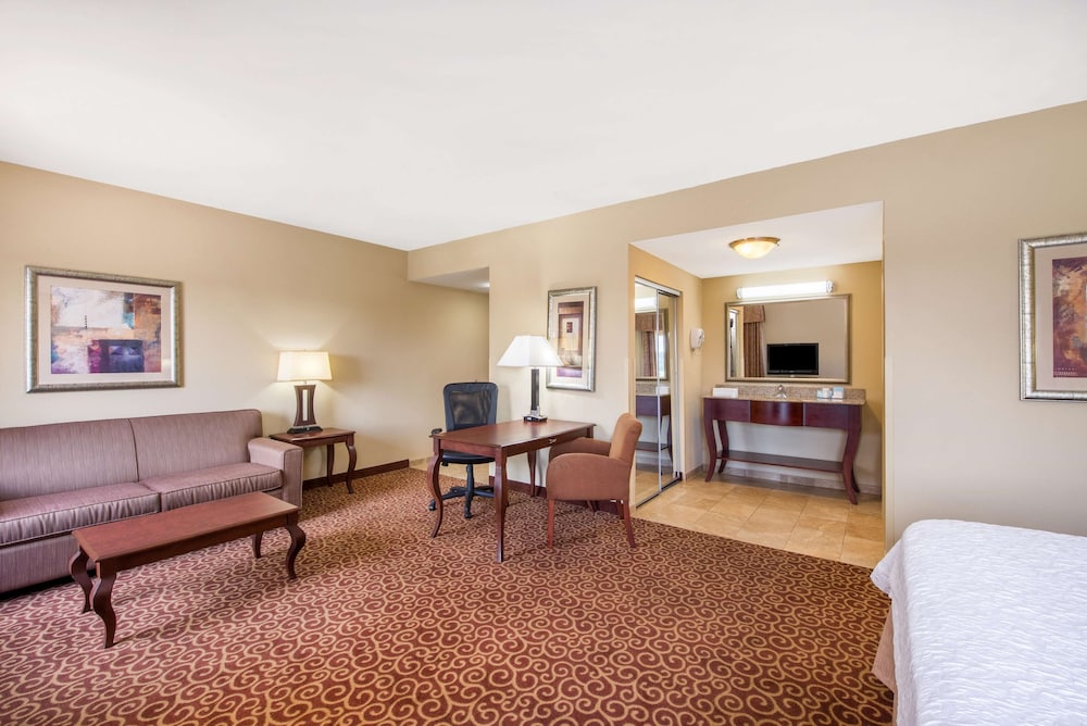 Hampton Inn Suites Oklahoma City South 31/39