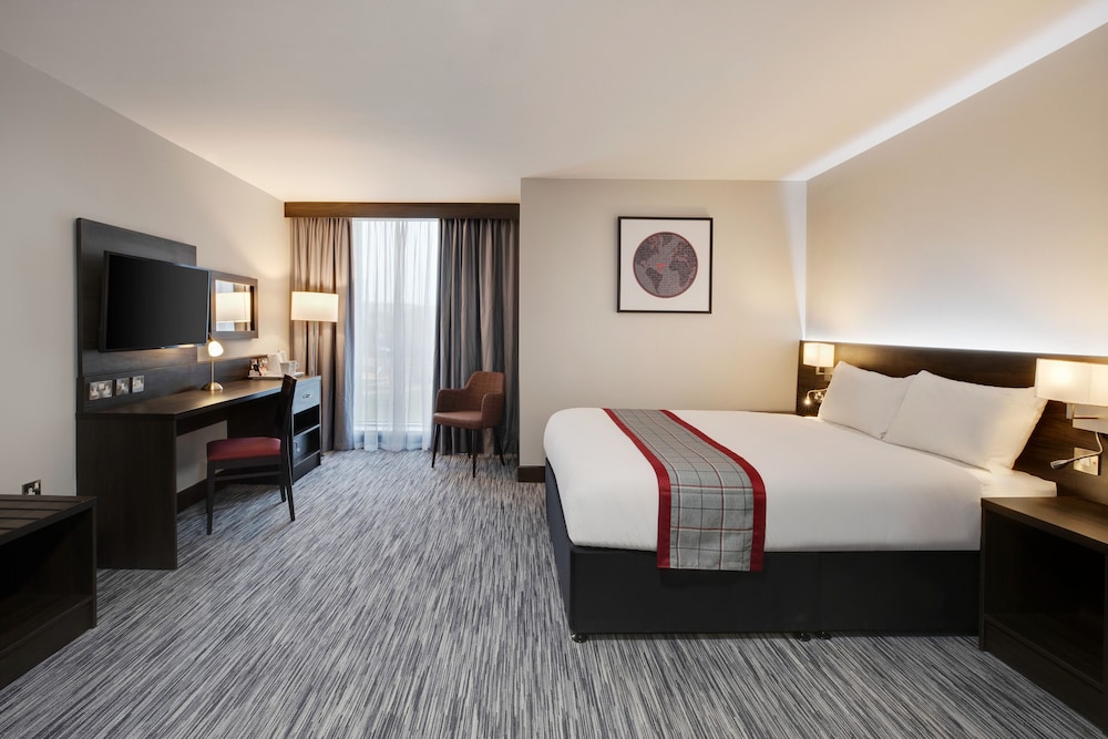 Ramada by Wyndham Leeds East 13/47