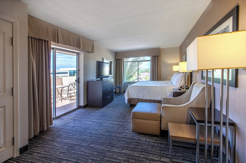 Suite, King Bed, Living and Dining Areas