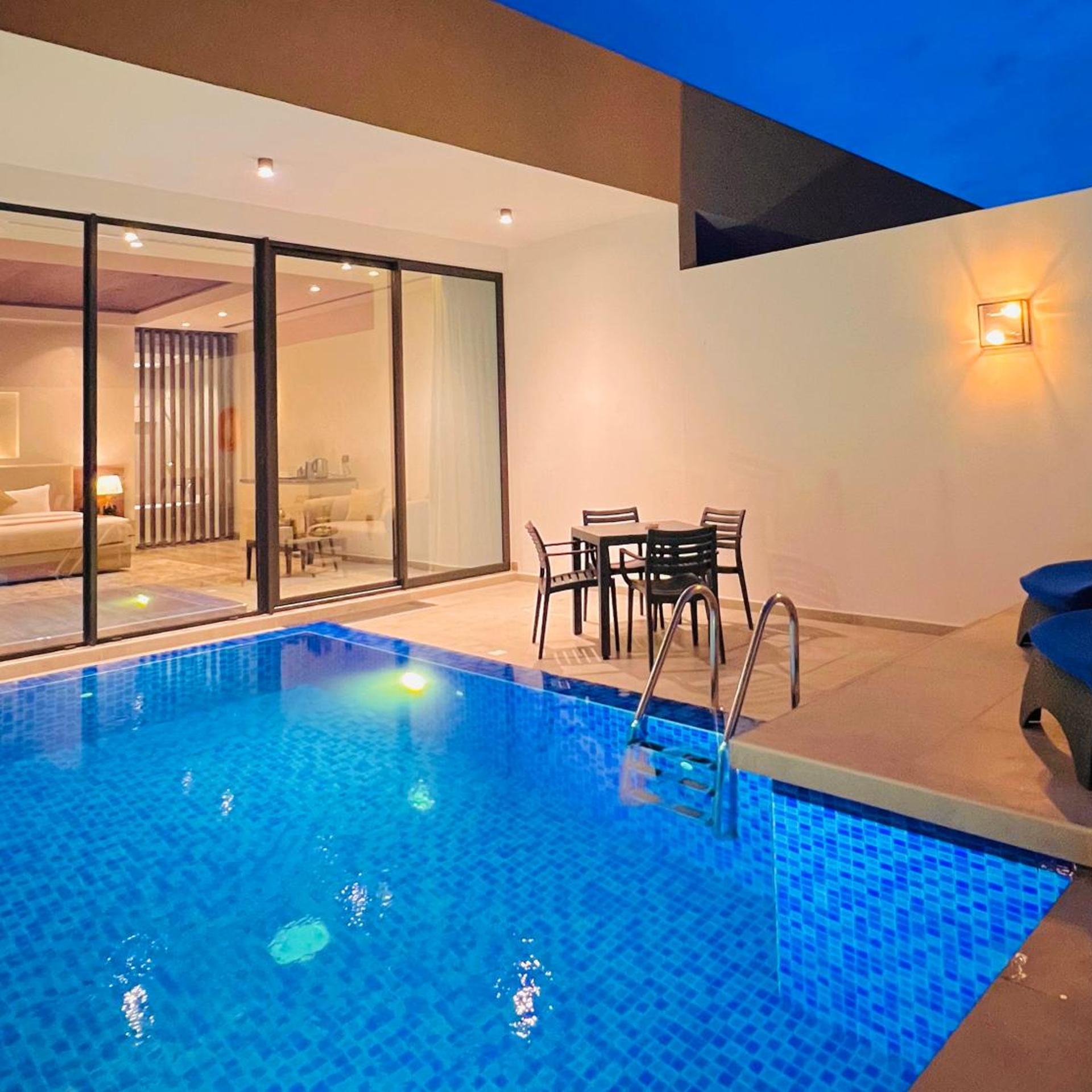 Jaw Resort and Spa 30/60