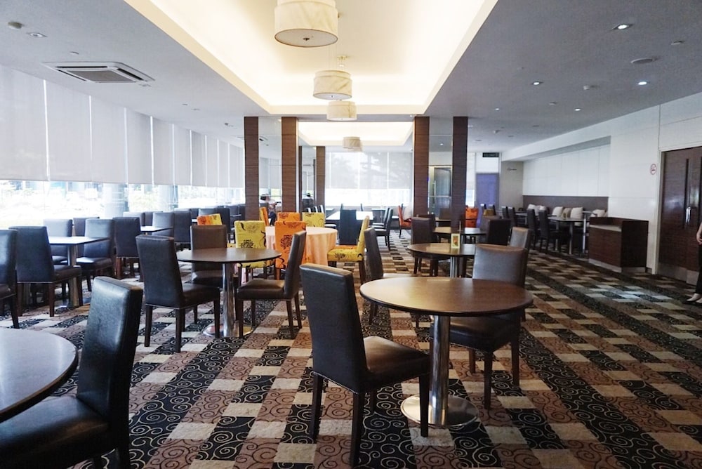 Kingwood Inn Kuching 25/28