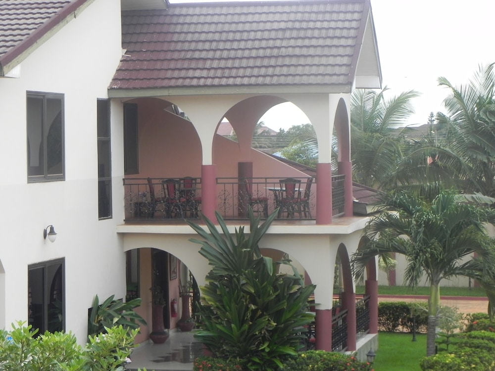 Oriental Hotel North Legon - Adults Only 2/39
