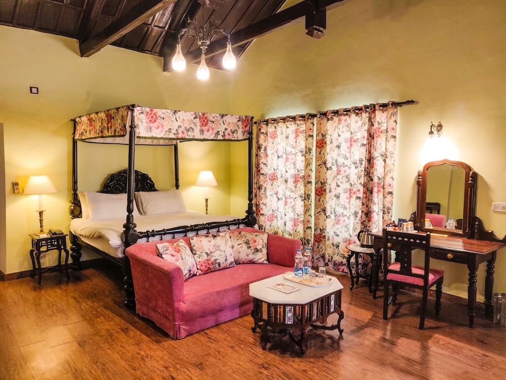 WelcomHeritage Kasmanda Palace 18/50