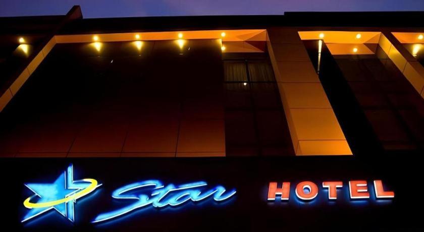 Star Hotel Pontianak 1/39
