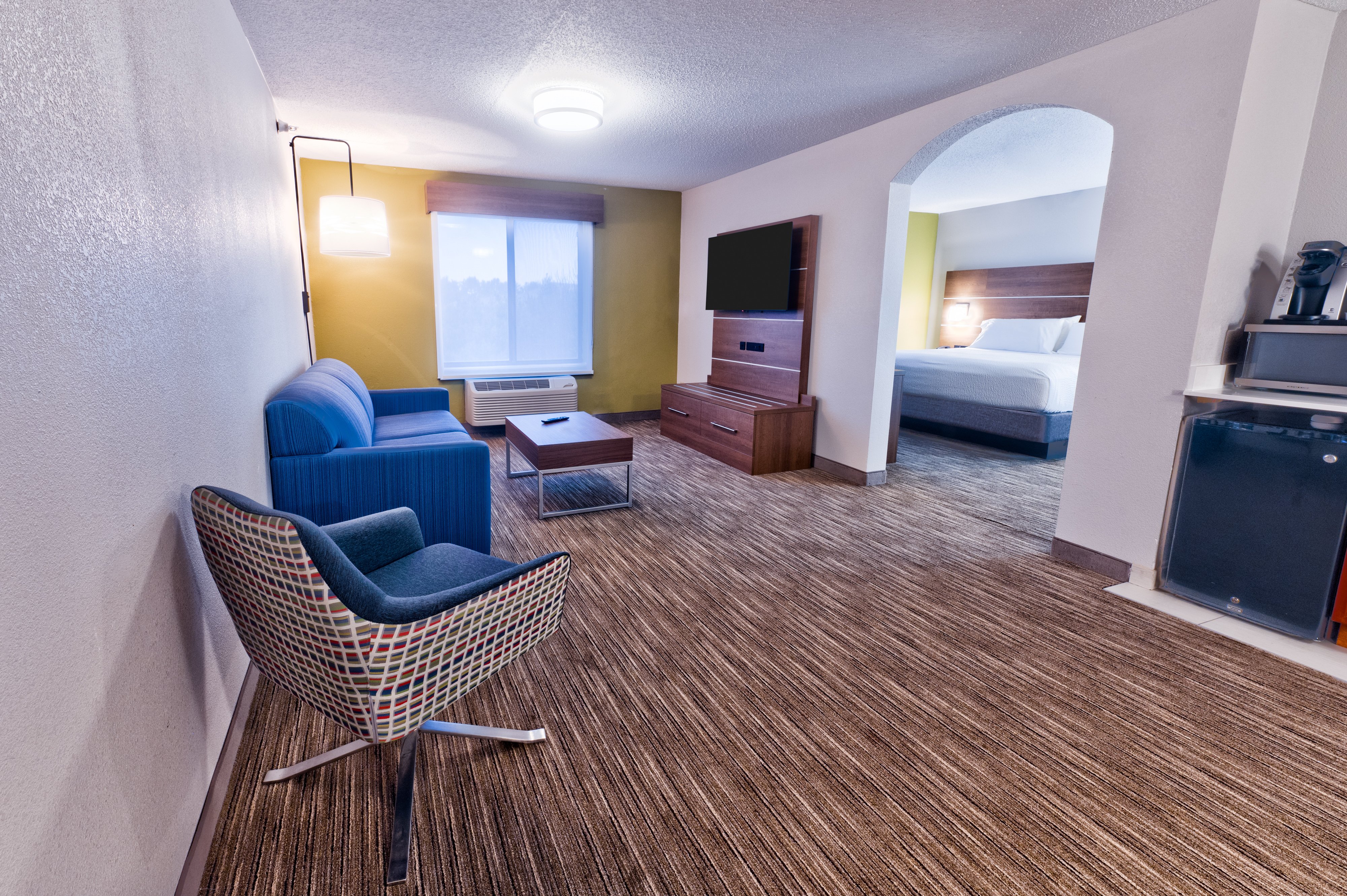 Holiday Inn Express Hotel Suites Goshen 41/75