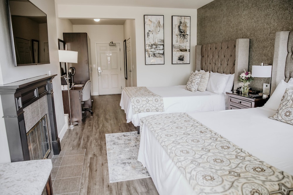 Geyserville Inn 30/70