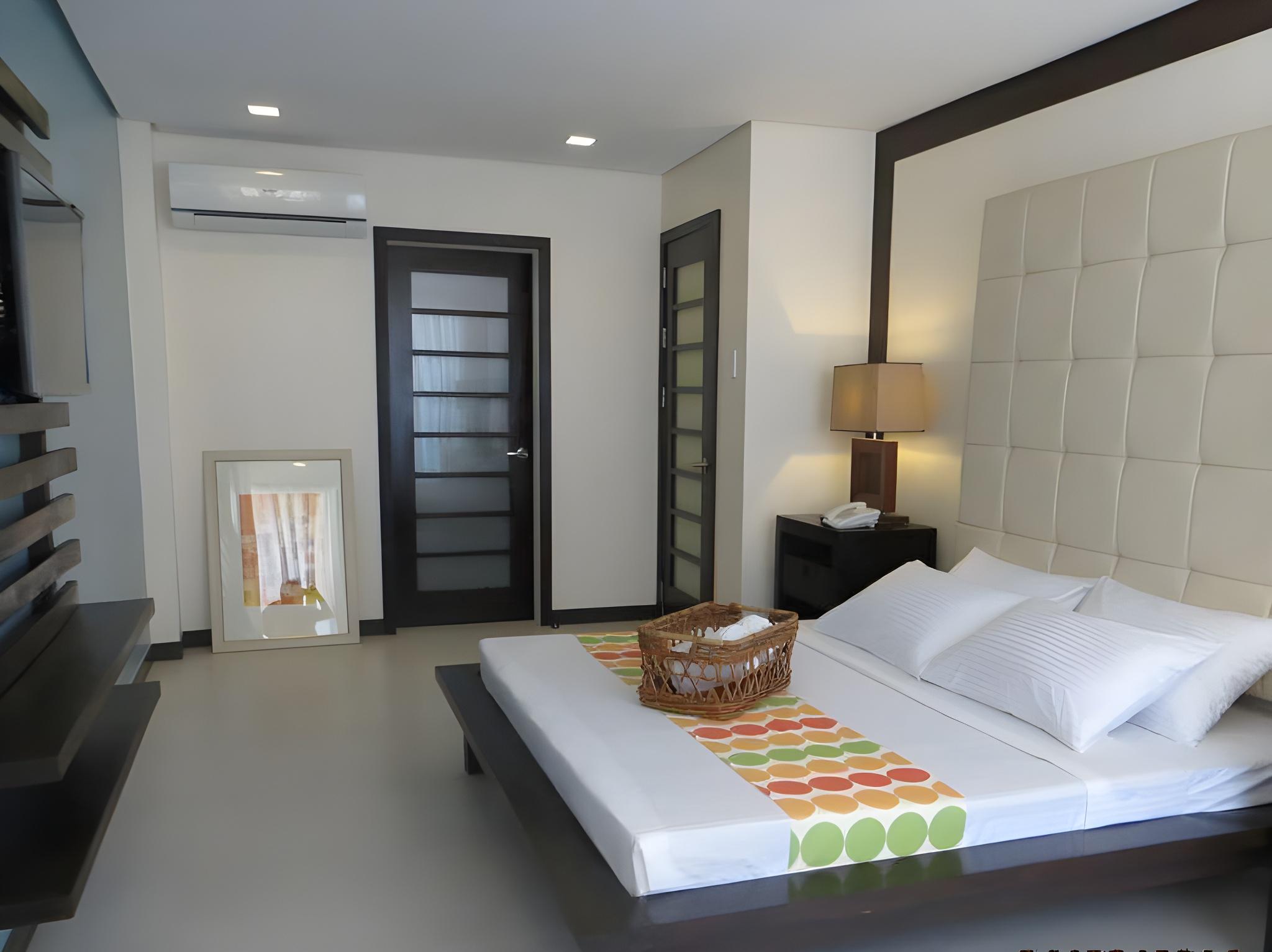2 Queen Beds