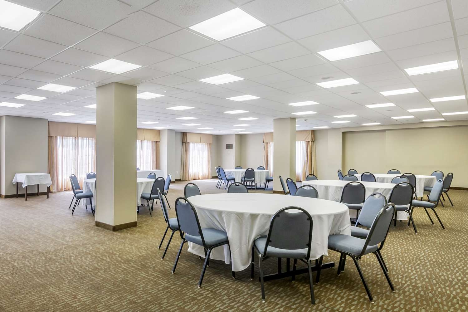 Best Western Naples Plaza Hotel 33/36