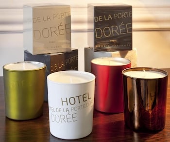 Hotel De La Porte Doree 32/53
