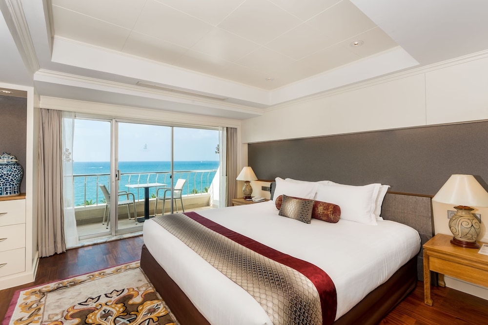 Royal Wing Suites Spa 24/82