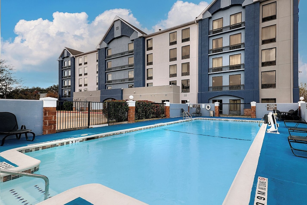 Sonesta Essential NW Houston 58/61