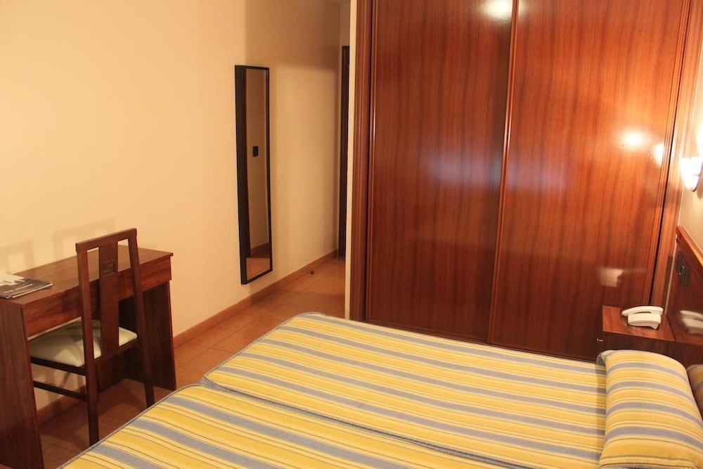 Hotel Valdes 23/33