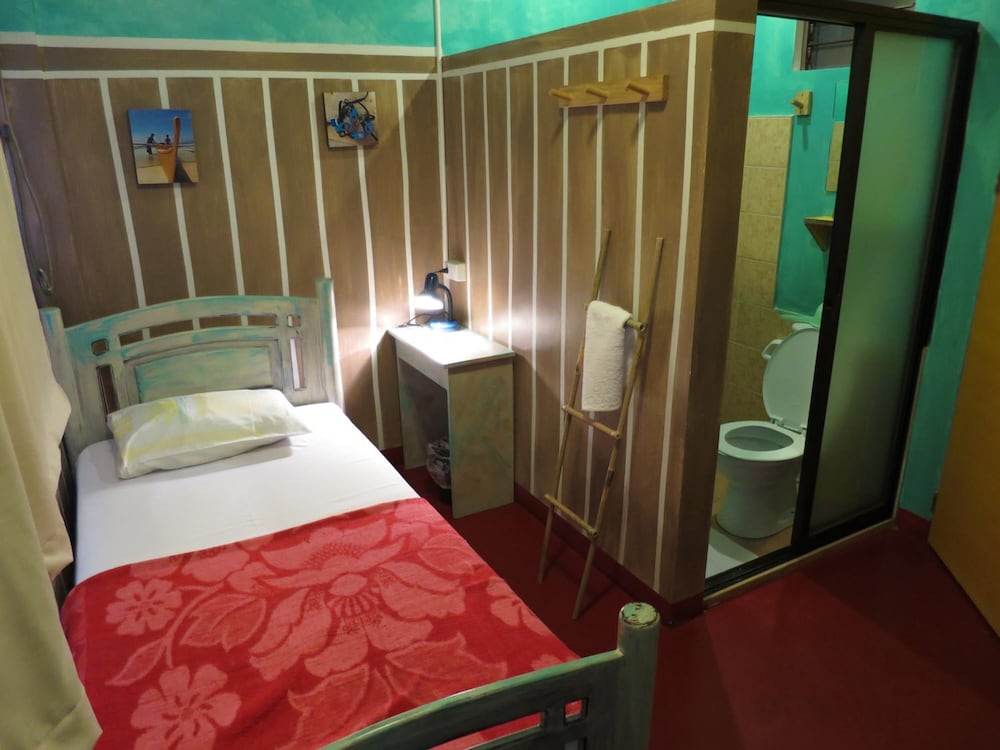Gabby Apos S Bed And Breakfast 20/50