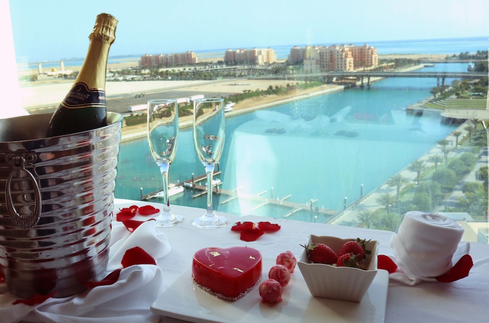 فندق البيلسان(Bay La Sun Hotel & Marina) 23/65