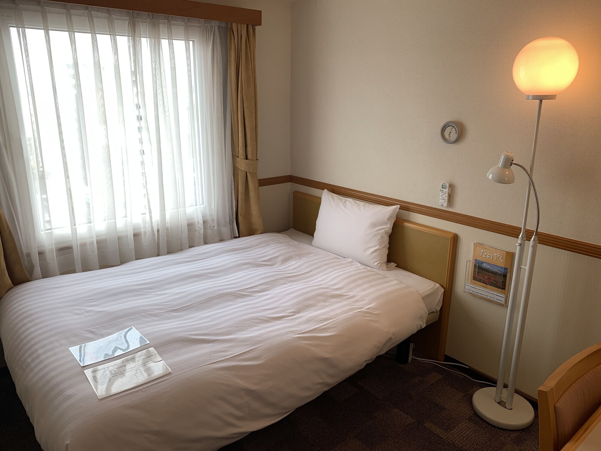 غرفة قياسية مفردة بسرير مزدوج